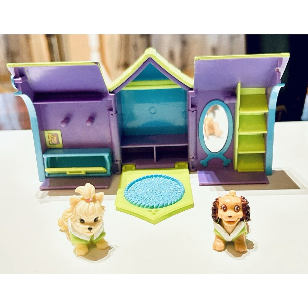 Vintage 2001 Polly Pocket Folding Doghouse with‎ 2 Pets / Dogs Extra Outfits